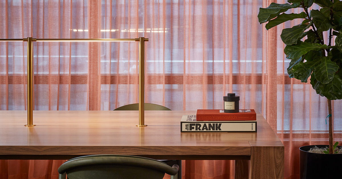 Icon Modern | Library Tables