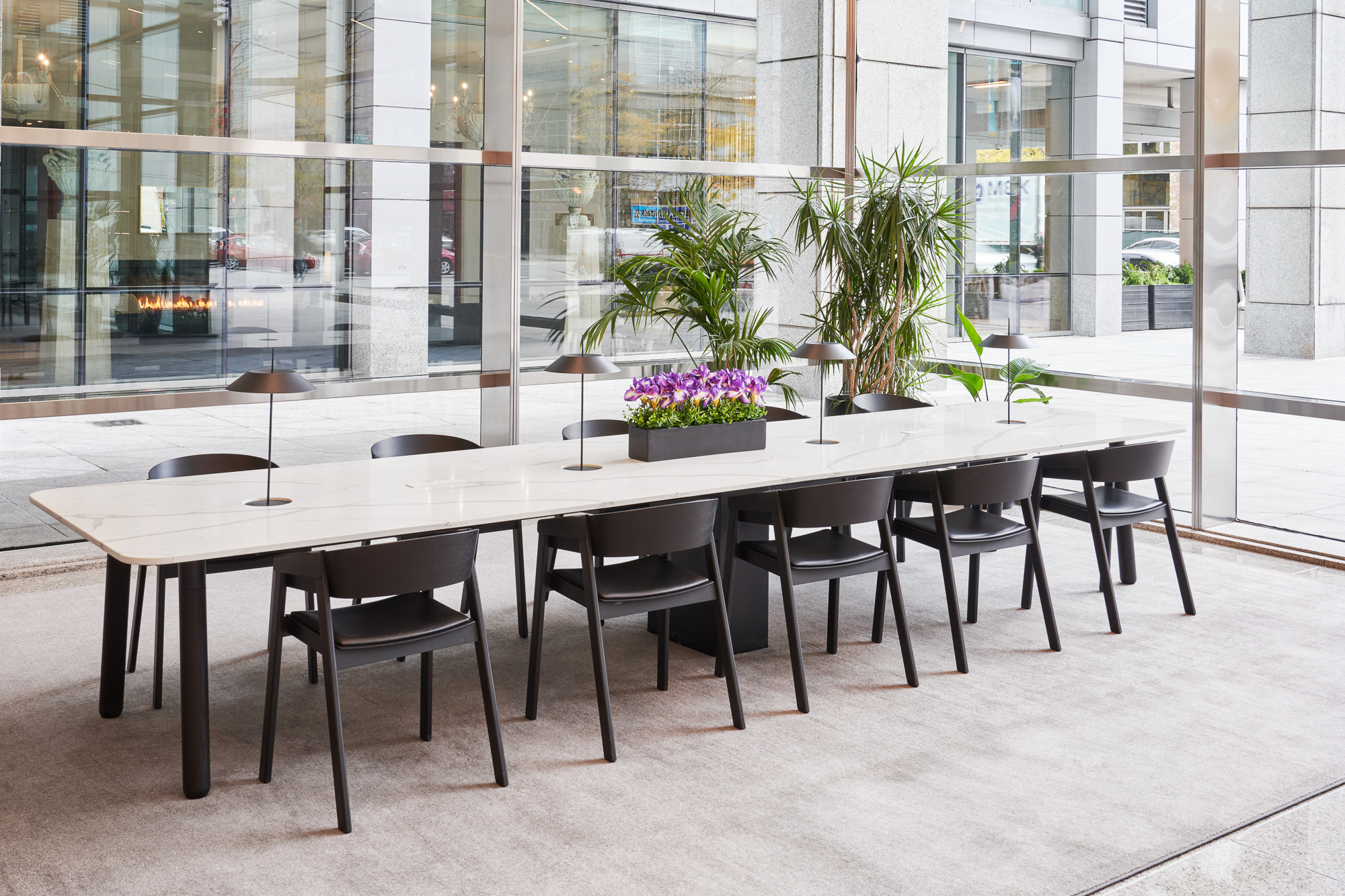 Icon Modern | Community Tables