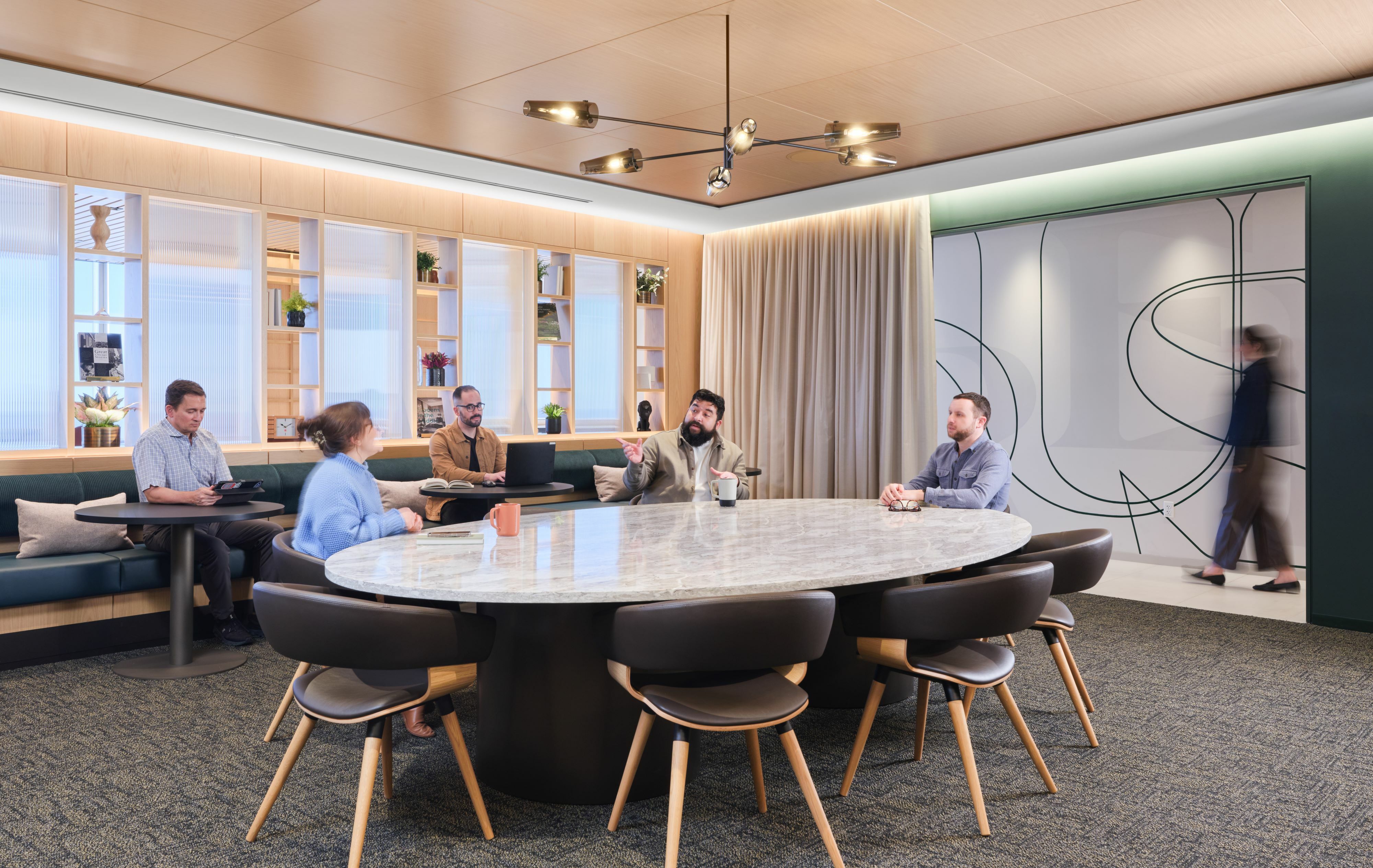 Icon Modern | Community Tables